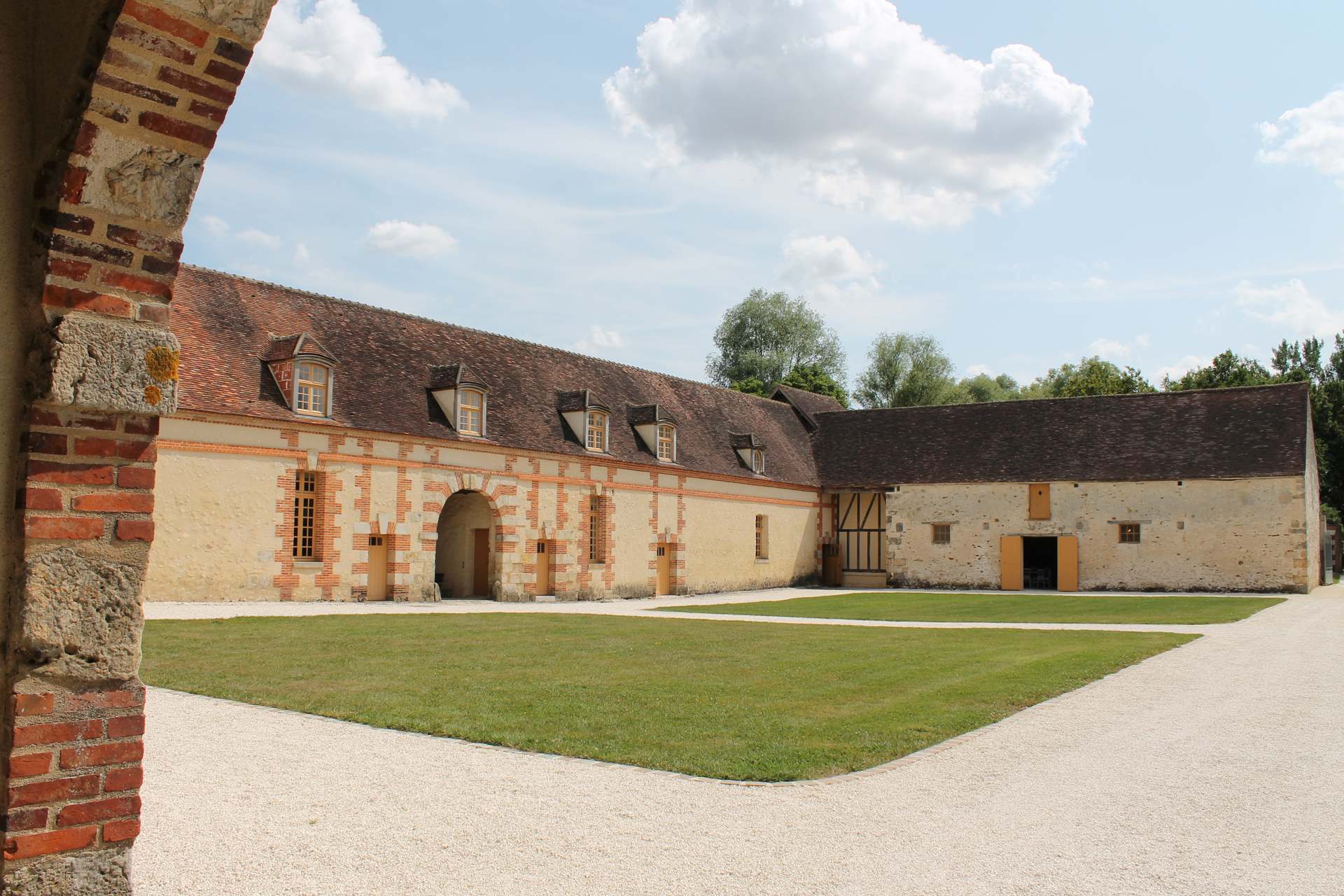 Location de château pour réception et cérémonie privée dans la Marne